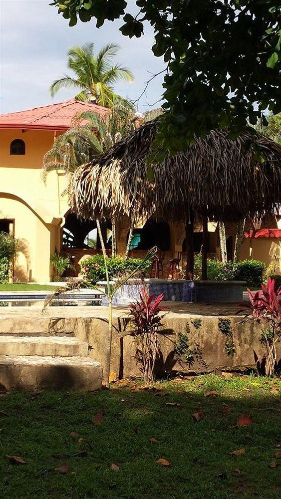 Delfin Beach Front Resort Esterillos Esterno foto